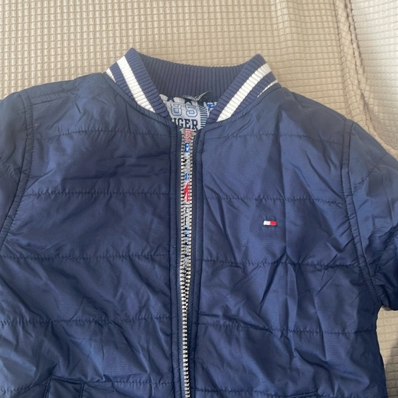 NWT Tommy Hilfiger boy’s reversible jacket - Picture 2 of 6